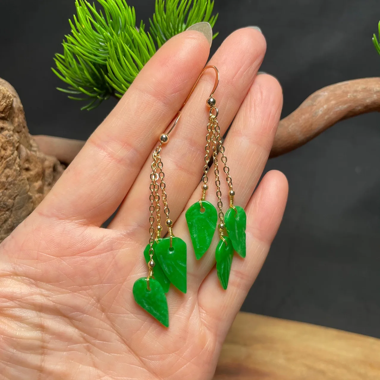 Women Fashion Jewellery - Green Jade Leaf Earrings for Women
