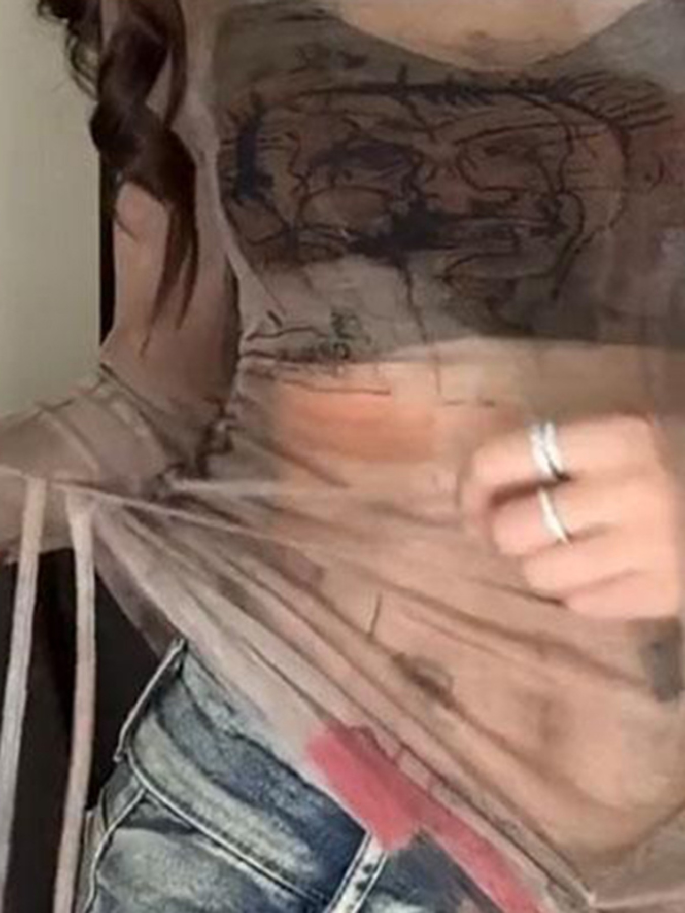 Women's Off-Shoulder Graffiti  - Off Shoulder Top reseña y precio